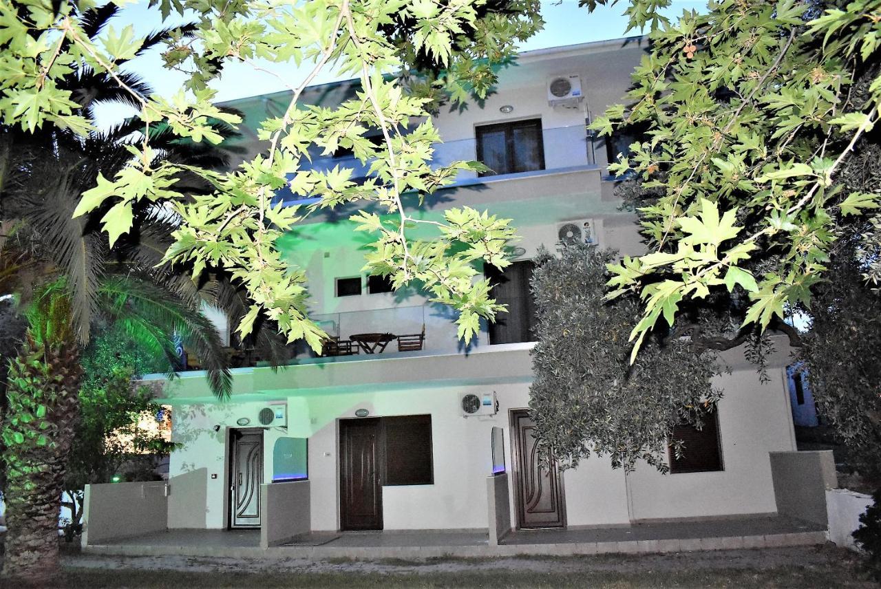 Studios Apartments Irini Patira Potos Dış mekan fotoğraf