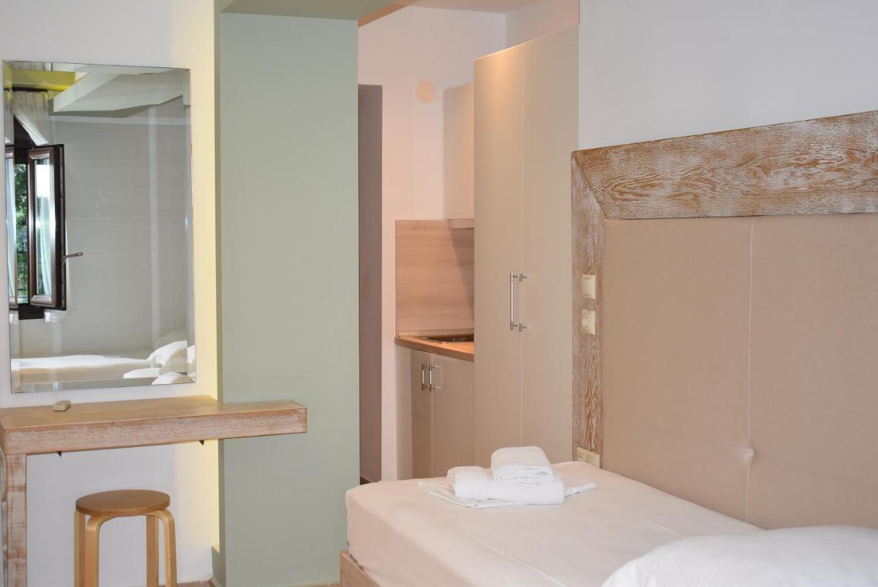Studios Apartments Irini Patira Potos Dış mekan fotoğraf