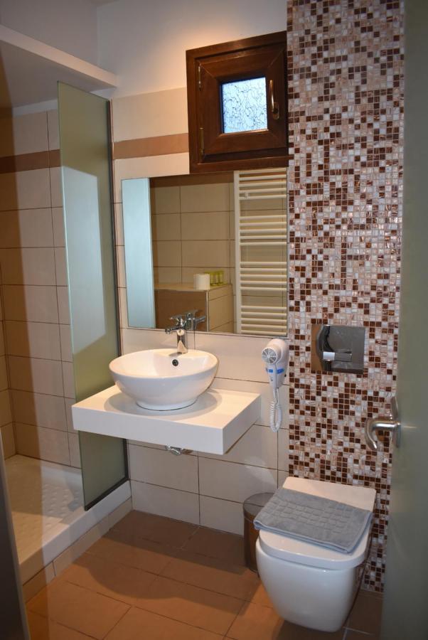 Studios Apartments Irini Patira Potos Dış mekan fotoğraf