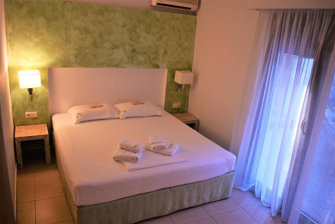 Studios Apartments Irini Patira Potos Dış mekan fotoğraf