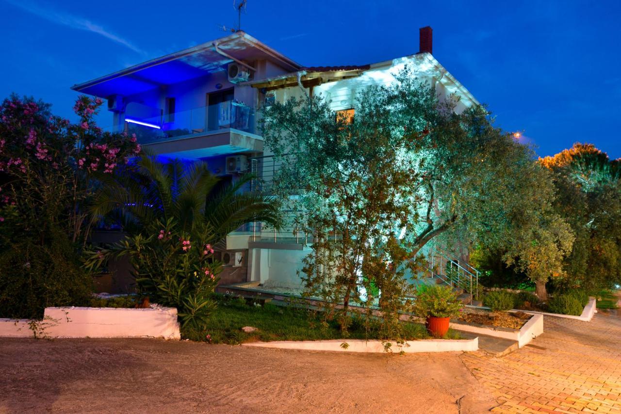 Studios Apartments Irini Patira Potos Dış mekan fotoğraf